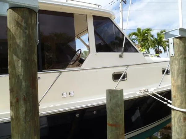 Slide: The Image of Mainship Pilot House Sedan 2007 - 5