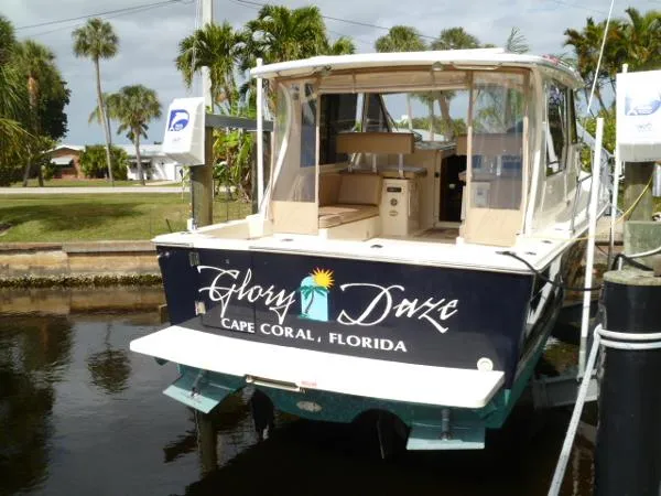 Slide: The Image of Mainship Pilot House Sedan 2007 - 7