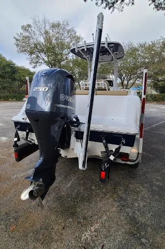 Slide: The Image of Sportsman Heritage 231 Center Console 2017 - 4