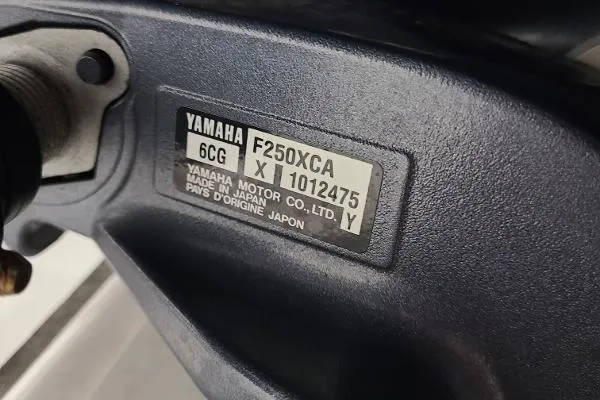 Slide: The Image of Sportsman Heritage 231 Center Console 2017 - 7