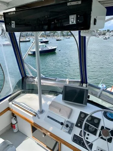 Slide: The Image of Cape Dory 30 Flybridge 1990 - 10