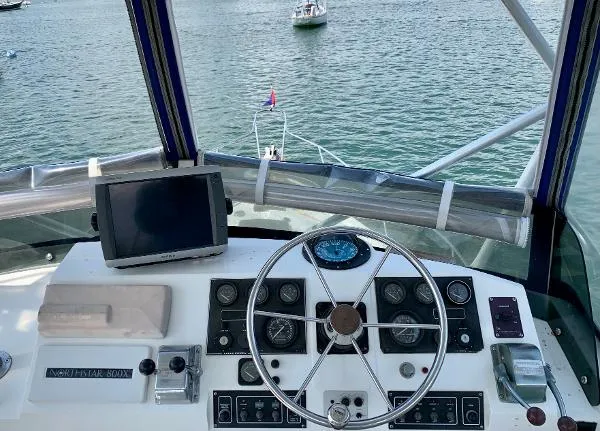 Slide: The Image of Cape Dory 30 Flybridge 1990 - 11