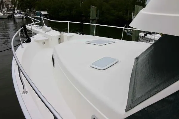 Slide: The Image of Mainship 430 Trawler 2002 - 6