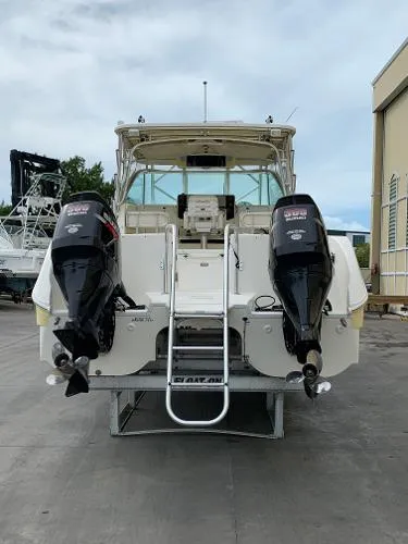Slide: The Image of World Cat 320 EC 2007 - 4