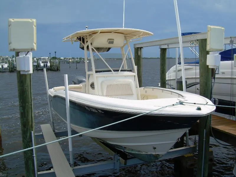 Slide: The Image of Scout 210 Sportfish 2004 - 0