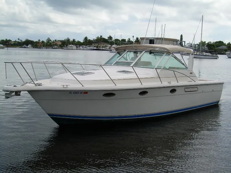 Slide: The Image of Tiara 3100 Open 1994 - 0