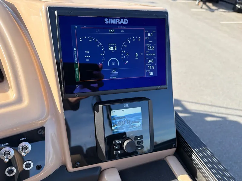 Slide: The Image of Barletta Cabrio 22QC 2026 - 18