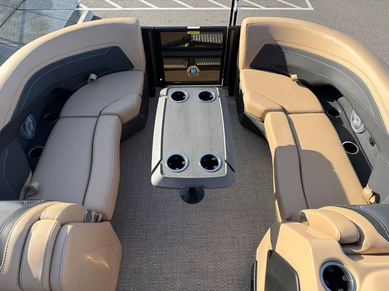 Slide: The Image of Barletta Cabrio 22QC 2026 - 6