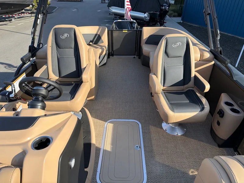 Slide: The Image of Barletta Cabrio 22QC 2026 - 9