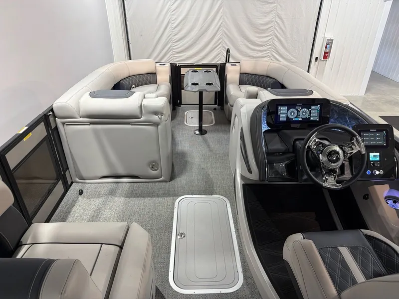 Slide: The Image of Barletta Lusso 23U 2026 - 12