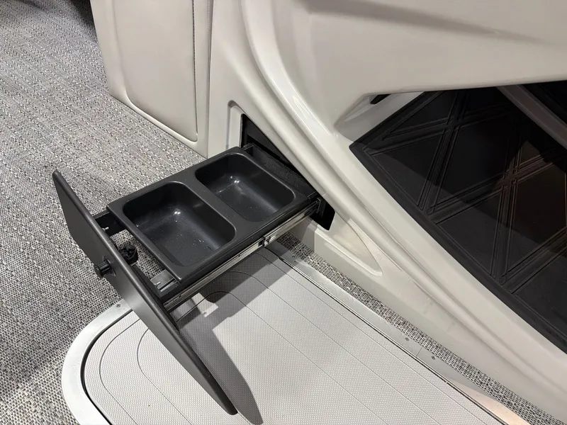 Slide: The Image of Barletta Lusso 23U 2026 - 23