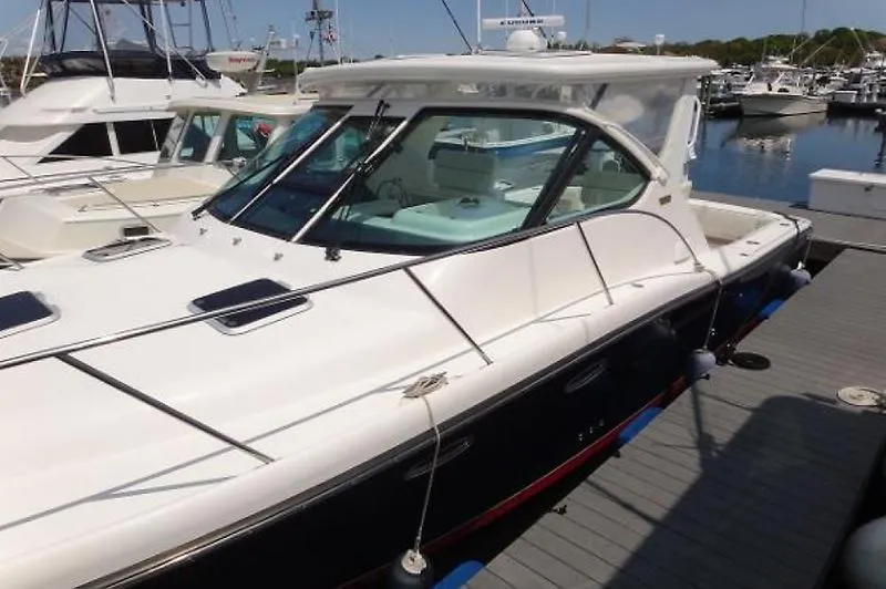 Slide: The Image of Tiara 3200 Open 2005 - 6
