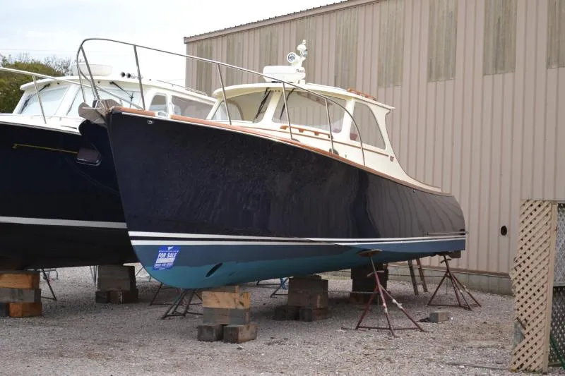 Slide: The Image of Hinckley Yachts Picnic Boat 1995 - 0