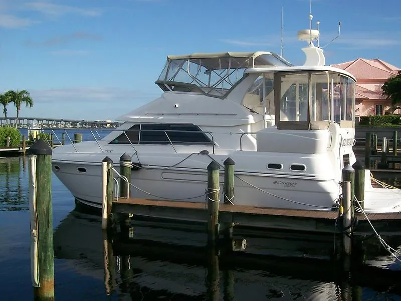 Slide: The Image of Cruisers 3750 Motor Yacht 1999 - 0