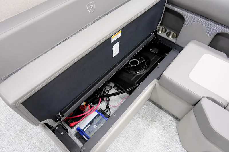 Slide: The Image of Premier 230 Sunsation RS 2026 - 20