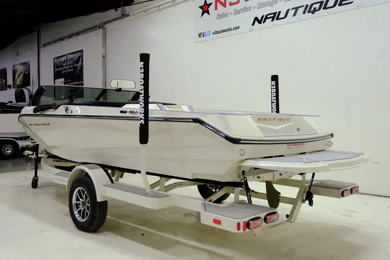 Slide: The Image of Nautique Ski Nautique 2026 - 8