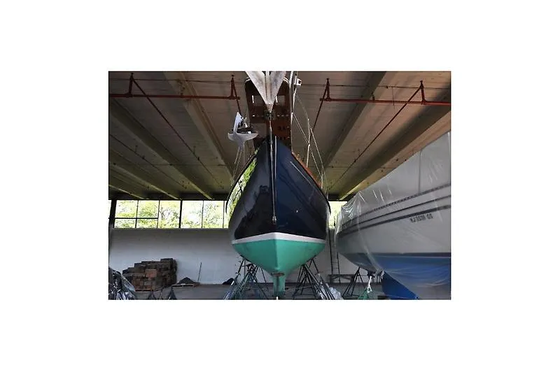 Slide: The Image of Cape Dory 36 1979 - 6