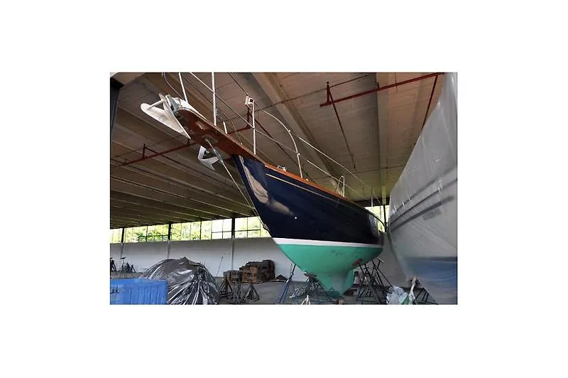 Slide: The Image of Cape Dory 36 1979 - 7
