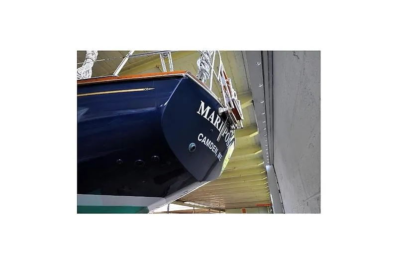 Slide: The Image of Cape Dory 36 1979 - 9