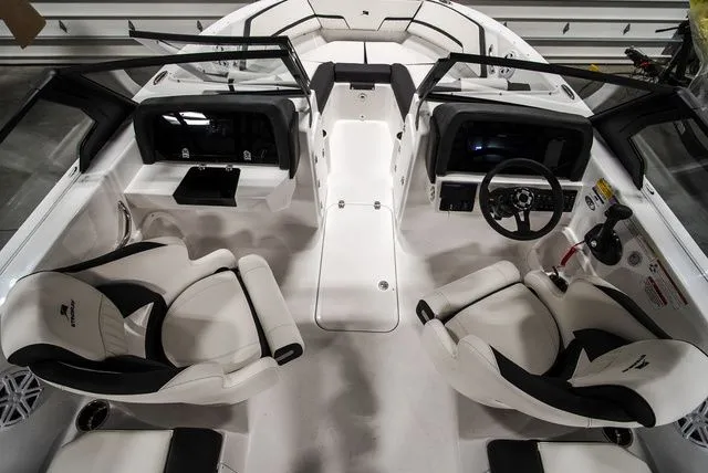 Slide: The Image of Stingray 20 SBX 2026 - 8