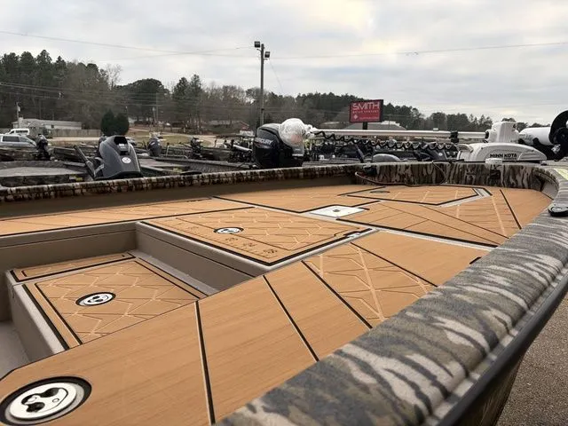 Slide: The Image of Avid 23 Mag 2026 - 14