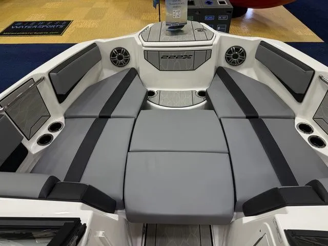 Slide: The Image of Yamaha 222XE 2026 - 20