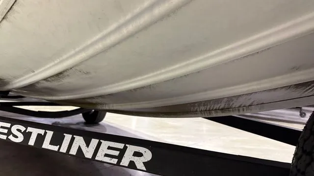 Slide: The Image of Crestliner Vt18 pro w/ Mercury 115 2015 - 13