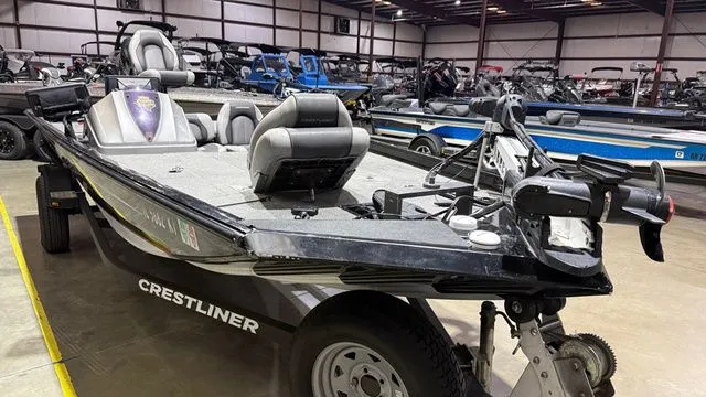 Slide: The Image of Crestliner Vt18 pro w/ Mercury 115 2015 - 8