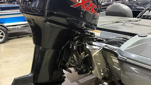 Slide: The Image of Nitro Nitro Z18 W/ Mercury 175 Opti 2016 - 3