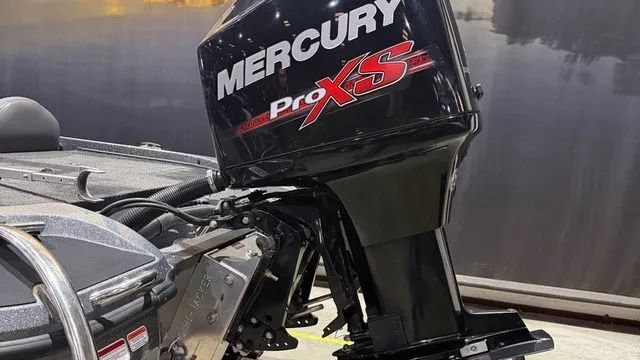 Slide: The Image of Nitro Nitro Z18 W/ Mercury 175 Opti 2016 - 4