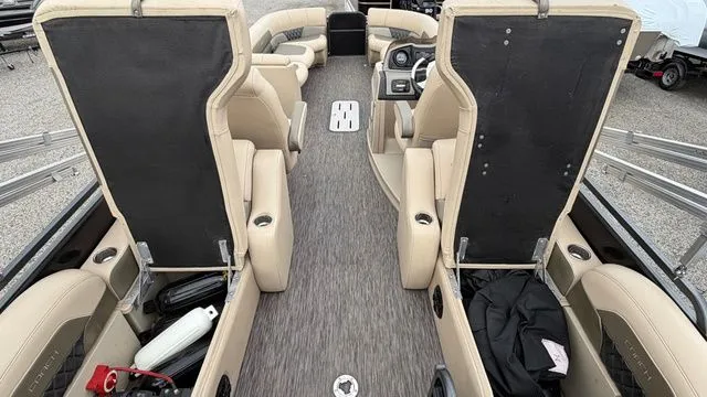 Slide: The Image of Coach 25Rlw/ Honda 250 2016 - 20