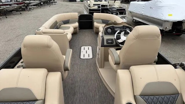 Slide: The Image of Coach Pontoons 25Rlw/ Honda 250 2016 - 10