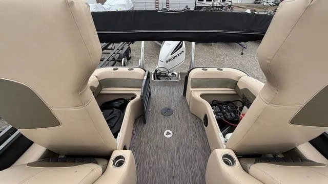 Slide: The Image of Coach Pontoons 25Rlw/ Honda 250 2016 - 19