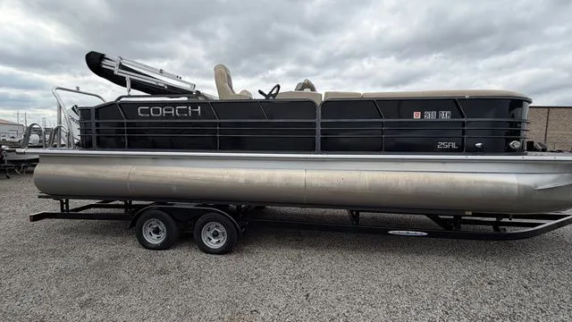 Slide: The Image of Coach Pontoons 25Rlw/ Honda 250 2016 - 5