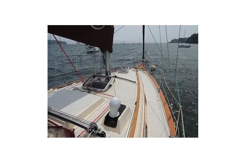 Slide: The Image of Island Packet Cutter 1992 - 5