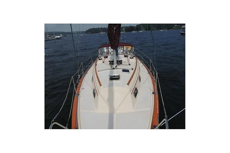 Slide: The Image of Island Packet Cutter 1992 - 6