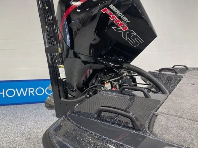 Slide: The Image of Phoenix Bass Boat 921 Elite X 2026 - 7