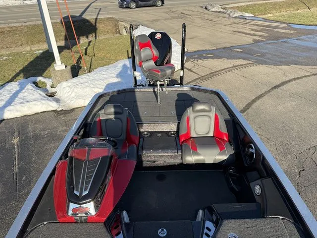 Slide: The Image of Ranger Z521 Comanche 2019 - 10