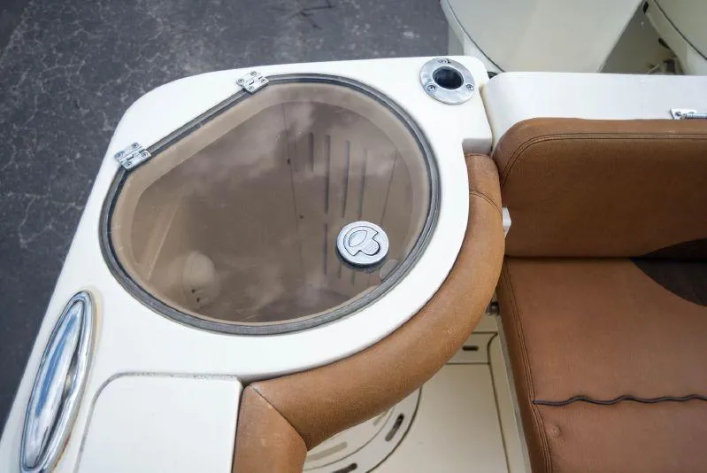 Slide: The Image of Scout 275 Dorado 2016 - 9