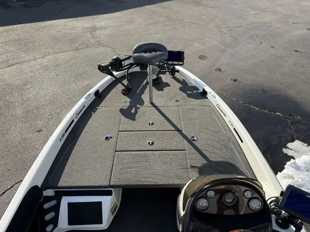 Slide: The Image of Ranger 185 SVX 2005 - 3