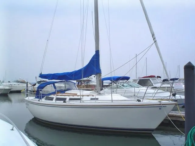 Slide: The Image of Catalina 30 1986 - 1