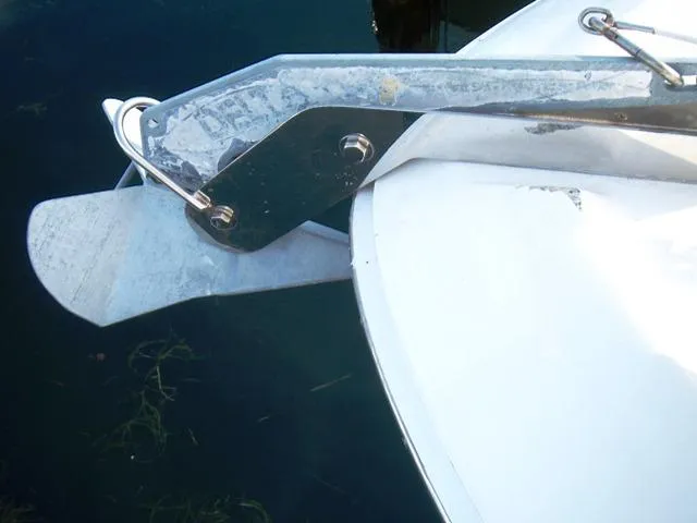 Slide: The Image of Sea Ray 380 Sundancer 2001 - 7