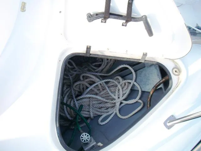 Slide: The Image of Sea Ray 380 Sundancer 2001 - 8