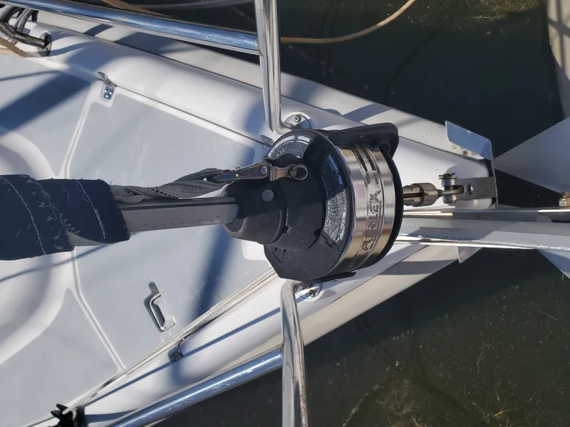 Slide: The Image of Hunter 290 2000 - 2