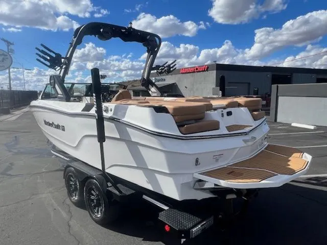 Slide: The Image of MasterCraft XT24 2023 - 8