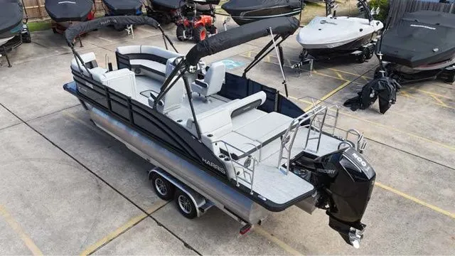 Slide: The Image of Harris Cruiser 230 SLDH 2025 - 6