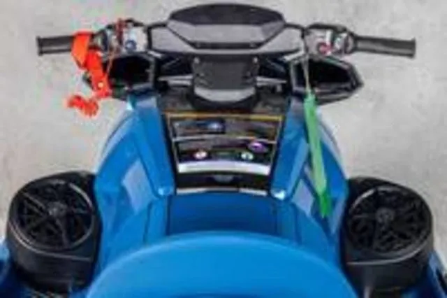 Slide: The Image of Yamaha VX Cruiser 2026 - 13