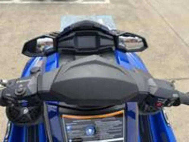 Slide: The Image of Yamaha VX Limited 2026 - 8