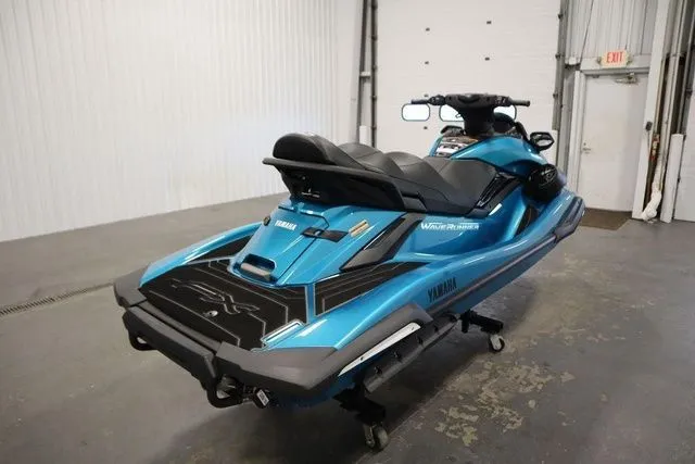 Slide: The Image of Yamaha FX Cruiser SVHO 2026 - 3