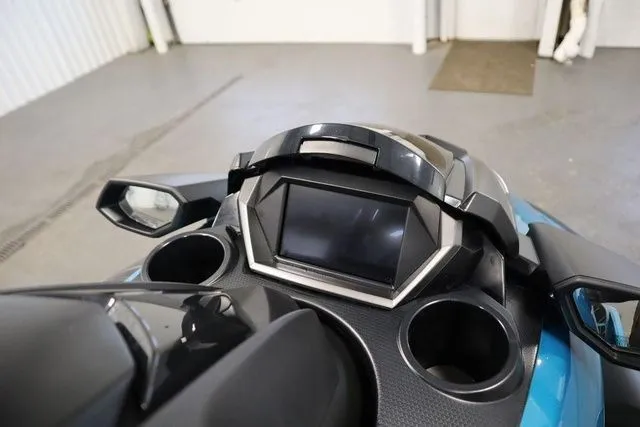 Slide: The Image of Yamaha FX Cruiser SVHO 2026 - 9